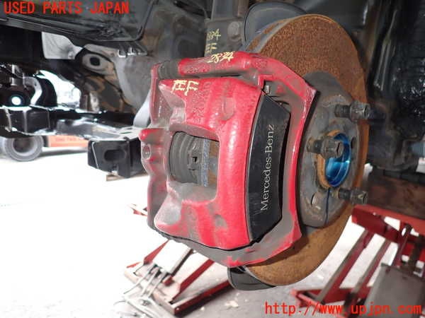 2UPJ-28344085]ベンツ CLA250 4MATIC シューティングブレーク(117951)(117)左フロントキャリパー 中古_m0001.jpg