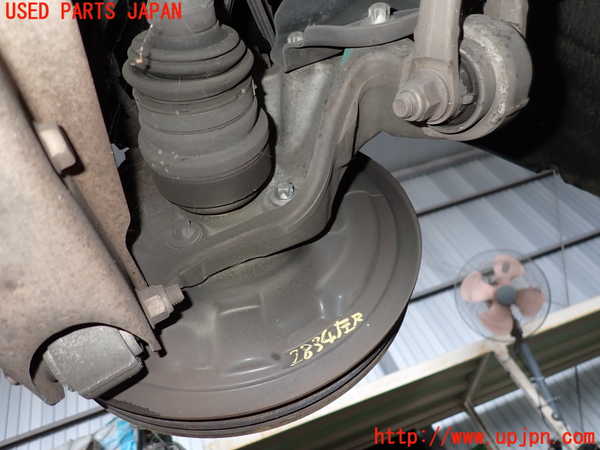 2UPJ-28344305]ベンツ CLA250 4MATIC シューティングブレーク(117951)(117)左リアナックルハブ 中古_m0001.jpg
