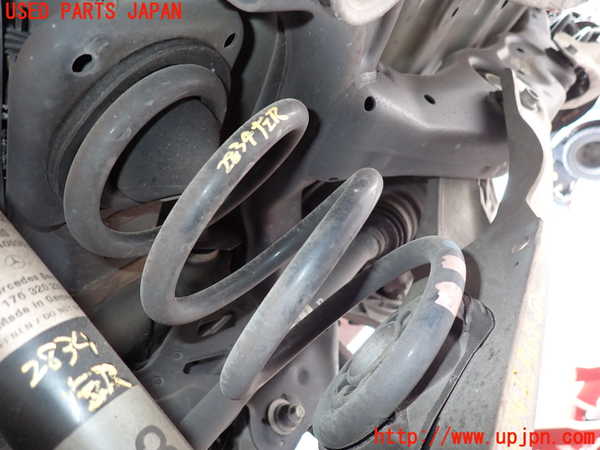 2UPJ-28345105]ベンツ CLA250 4MATIC シューティングブレーク(117951)(117)左リアスプリング 中古_m0001.jpg