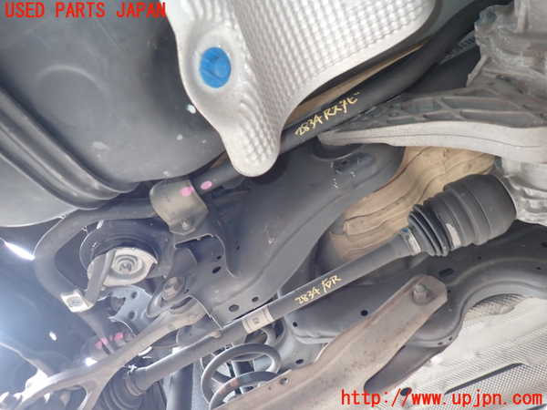 2UPJ-28345445]ベンツ CLA250 4MATIC シューティングブレーク(117951)(117)リアスタビライザー 中古_m0001.jpg