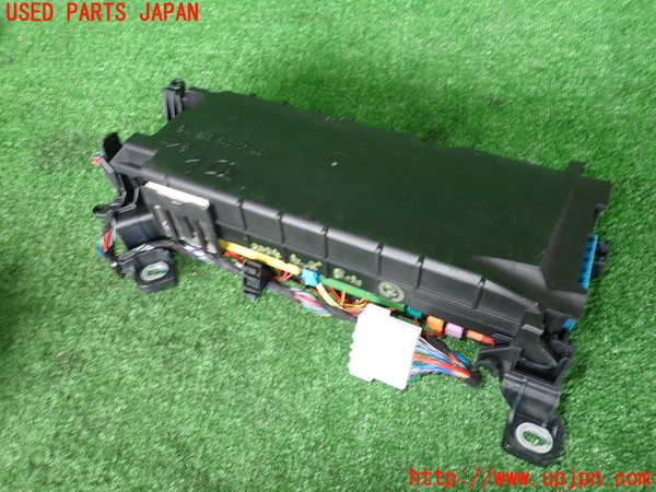 2UPJ-28346742]ベンツ CLA250 4MATIC シューティングブレーク(117951)(117)ヒューズボックス2 中古_m0001.jpg