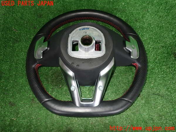 2UPJ-28347855]ベンツ CLA250 4MATIC シューティングブレーク(117951)(117)ステアリングホイール 中古_m0003.jpg