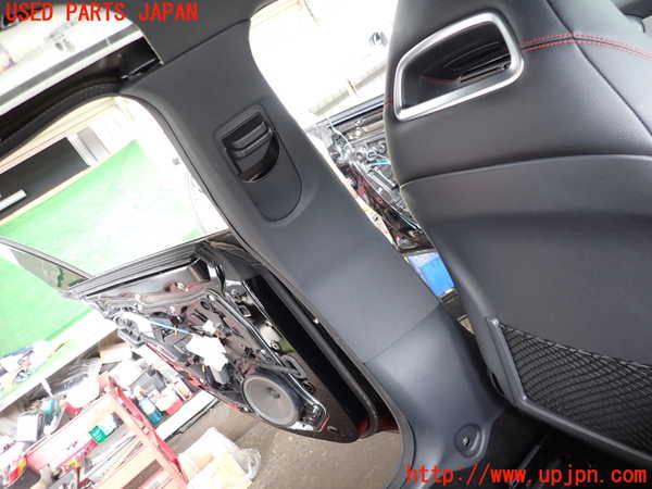 2UPJ-28347670]ベンツ CLA250 4MATIC シューティングブレーク(117951)(117)左センターピラートリム 中古_m0001.jpg