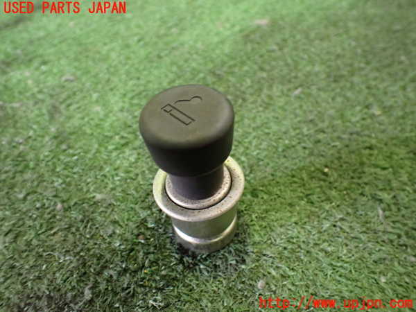 5UPJ-28367815]MR2(SW20)シガライター 中古_m0001.jpg