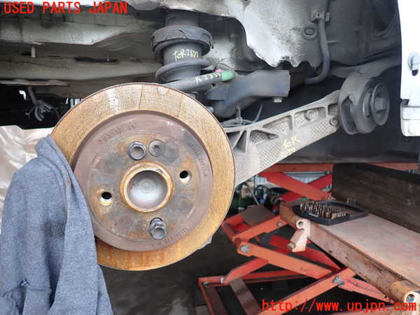 2UPJ-28374300]BMW ミニ(MINI)クーパーS(MF16S)(R56)右リアナックルハブ 中古_m0001.jpg