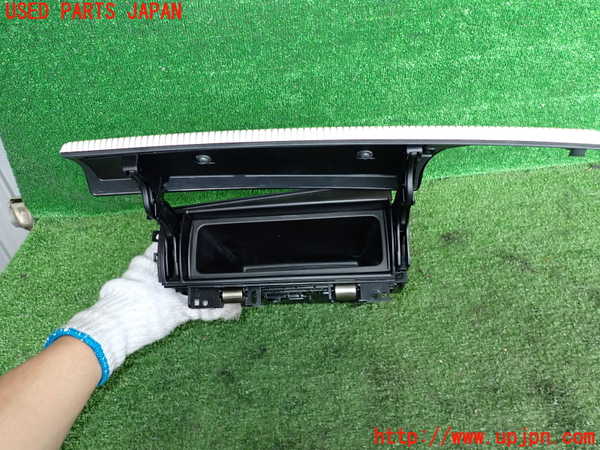 2UPJ-28377517]BMW ミニ(MINI)クーパーS(MF16S)(R56)グローブボックス2 中古_m0002.jpg