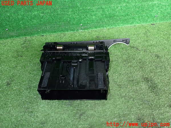 2UPJ-28377517]BMW ミニ(MINI)クーパーS(MF16S)(R56)グローブボックス2 中古_m0004.jpg