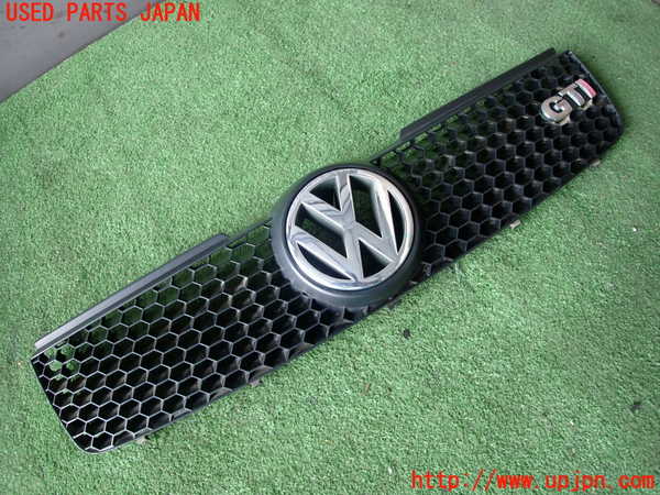 2UPJ-28381050]VW ルポGTI(6EAVY)ラジエターグリル 中古_m0001.jpg
