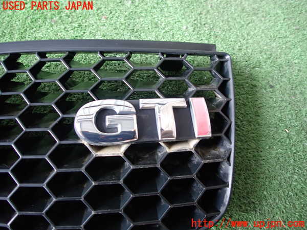 2UPJ-28381050]VW ルポGTI(6EAVY)ラジエターグリル 中古_m0003.jpg