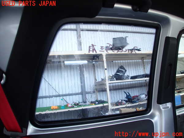 2UPJ-28381382]VW ルポGTI(6EAVY)左クォーターガラス (43R-00021 M13) 中古_m0002.jpg
