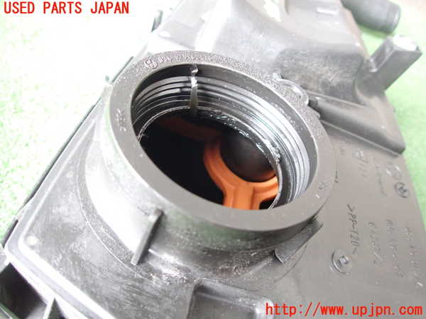 5UPJ-28382560]VW ルポGTI(6EAVY)エアクリーナーボックス 中古_m0003.jpg