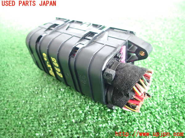 2UPJ-28386742]VW ルポGTI(6EAVY)ヒューズボックス2 中古_m0002.jpg