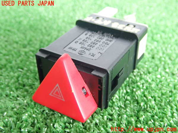 2UPJ-28386290]VW ルポGTI(6EAVY)ハザードスイッチ 中古_m0001.jpg