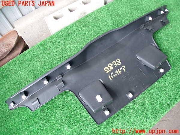 2UPJ-28381578]VW ルポGTI(6EAVY)バックドア内張り 中古_m0003.jpg
