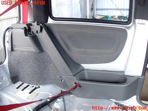 5UPJ-28387680]VW ルポGTI(6EAVY)左リアピラートリム 中古_m0003.jpg