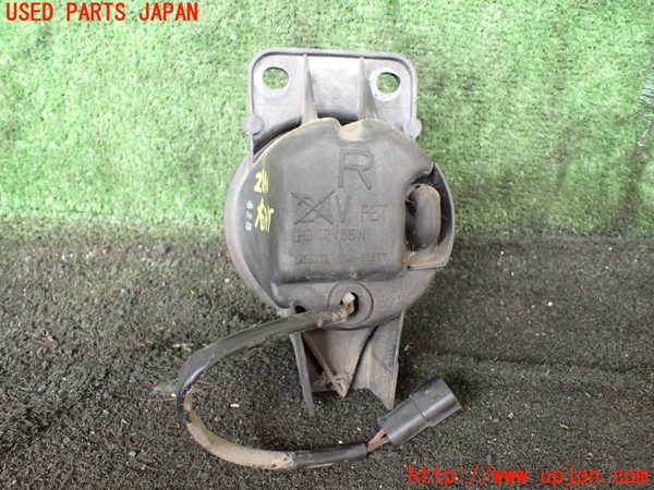 1UPJ-28401180]アストンマーティン・DB7(AM7)右フォグ 中古_m0002.jpg