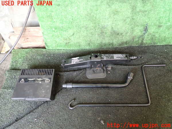 1UPJ-28407805]アストンマーティン・DB7(AM7)車載工具 中古_m0001.jpg
