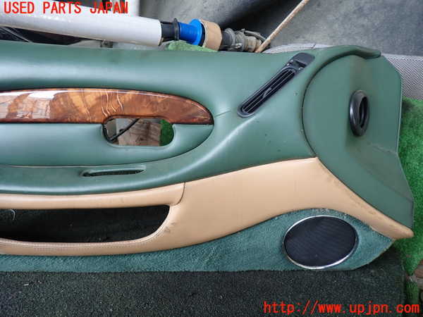 1UPJ-28401264]アストンマーティン・DB7(AM7)左ドア内張り 中古_m0003.jpg