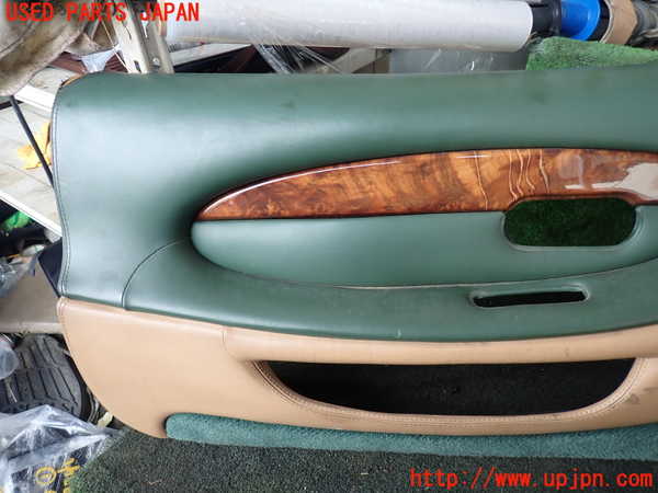 1UPJ-28401264]アストンマーティン・DB7(AM7)左ドア内張り 中古_m0004.jpg