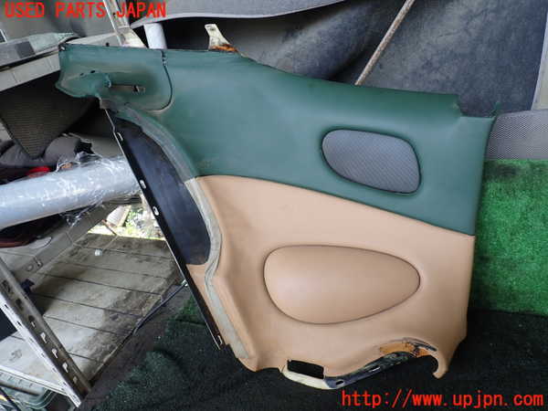 1UPJ-28407680]アストンマーティン・DB7(AM7)左リアピラートリム 中古_m0001.jpg