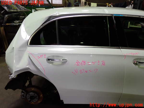 1UPJ-28411290]ベンツ A200 d w177(177012)右後ドア ジャンク品_m0001.jpg
