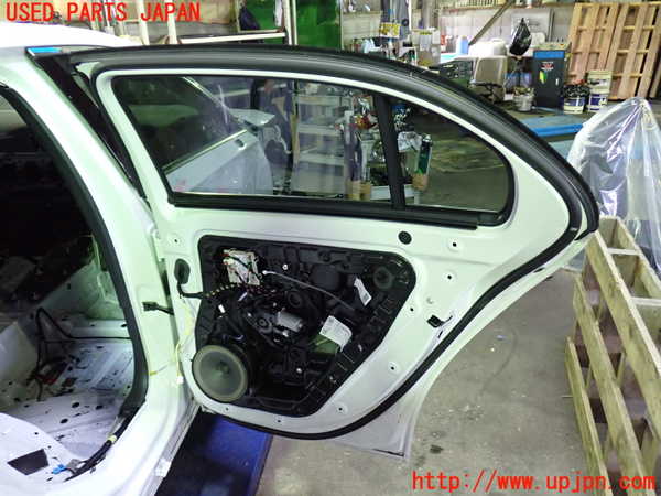 1UPJ-28411290]ベンツ A200 d w177(177012)右後ドア ジャンク品_m0005.jpg