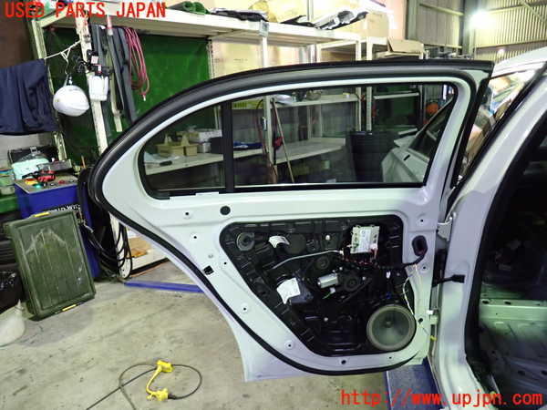1UPJ-28411320]ベンツ A200 d w177(177012)左後ドア ジャンク品_m0005.jpg
