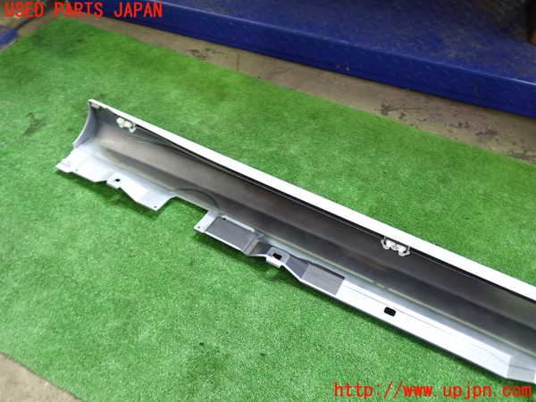 1UPJ-28411392]ベンツ A200 d w177(177012)左サイドステップ 中古_m0005.jpg