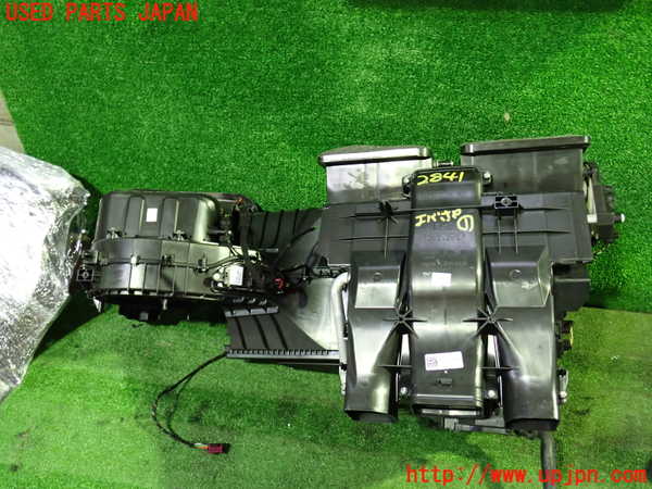 1UPJ-28416081]ベンツ A200 d w177(177012)エバポレーター1 中古_m0001.jpg