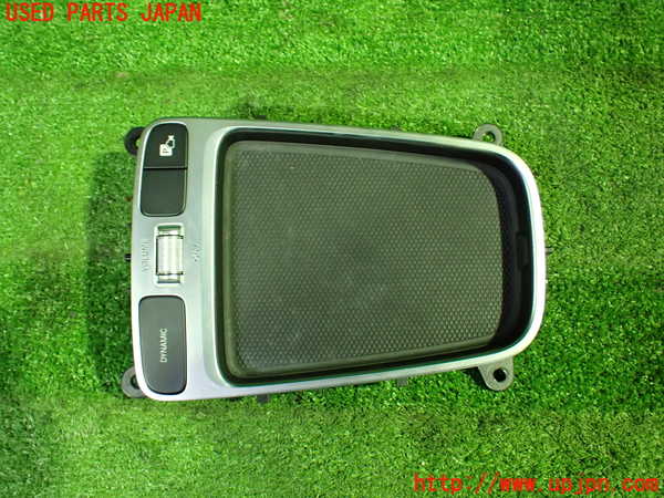 1UPJ-28416306]ベンツ A200 d w177(177012)スイッチ1 モード選択 カメラ切り替え ボリューム 中古_m0001.jpg