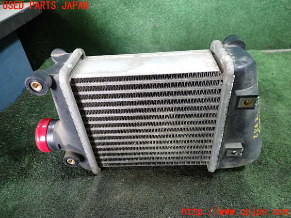 5UPJ-28422452]フェアレディZ(CZ32)インタークーラー2 (左側) 中古_m0001.jpg