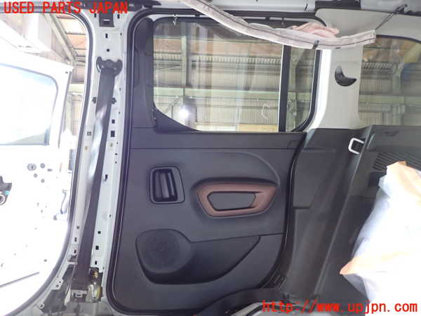 1UPJ-28431290]プジョー・RIFTER(リフター)(K9PYH01)右後ドア 中古 SAINT-GOBAIN SEKURIT 43R-004523_m0004.jpg