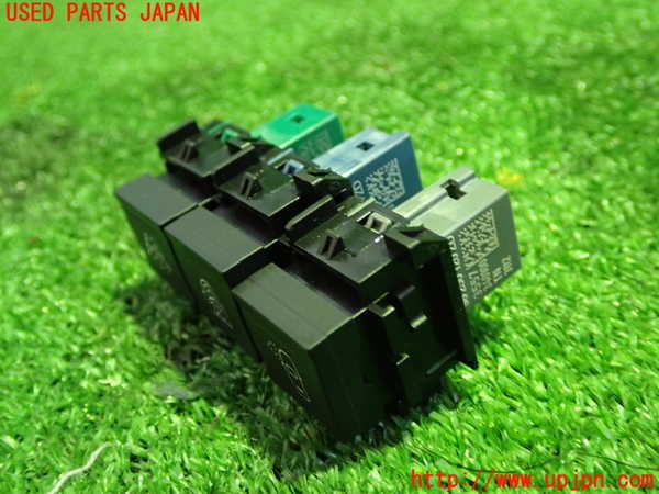 1UPJ-28436308]プジョー・RIFTER(リフター)(K9PYH01)スイッチ3(チャイルドロック等) 中古_m0002.jpg