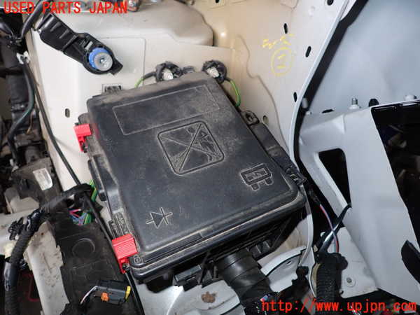 1UPJ-28436742]プジョー・RIFTER(リフター)(K9PYH01)ヒューズボックス2 中古_m0001.jpg