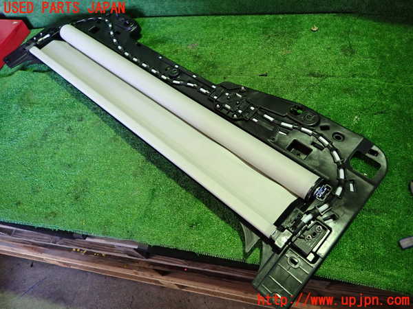 1UPJ-28437790]プジョー・RIFTER(リフター)(K9PYH01)リアサンシェード 中古_m0003.jpg