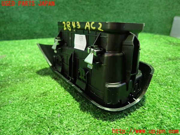 1UPJ-28437527]プジョー・RIFTER(リフター)(K9PYH01)エアコン吹き出し口2 中古_m0002.jpg