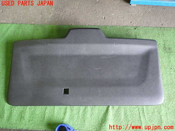 1UPJ-28431578]プジョー・RIFTER(リフター)(K9PYH01)バックドア内張り 中古_m0001.jpg