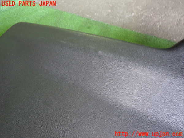 1UPJ-28431578]プジョー・RIFTER(リフター)(K9PYH01)バックドア内張り 中古_m0003.jpg