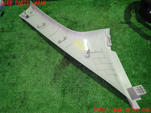 1UPJ-28437660]プジョー・RIFTER(リフター)(K9PYH01)左フロントピラートリム 中古_m0002.jpg