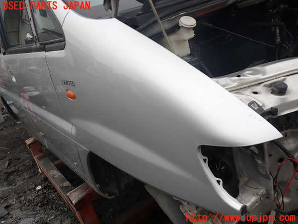 5UPJ-28441080]デリカ スペースギア(PD6W)右前フェンダー 中古_m0002.jpg