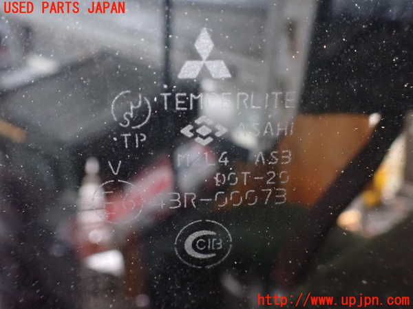 1UPJ-28441370]デリカ スペースギア(PD6W)右サイドセンターガラス ASAHI M2L4 中古_m0003.jpg