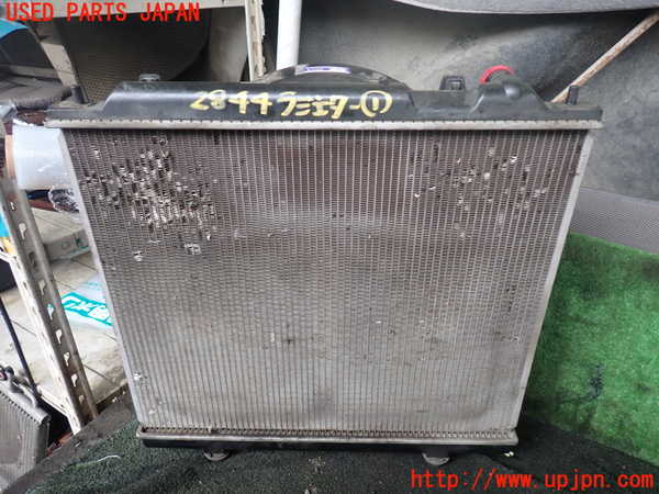 5UPJ-28442321]デリカ スペースギア(PD6W)ラジエーター1 中古_m0001.jpg