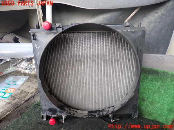 5UPJ-28442321]デリカ スペースギア(PD6W)ラジエーター1 中古_m0004.jpg