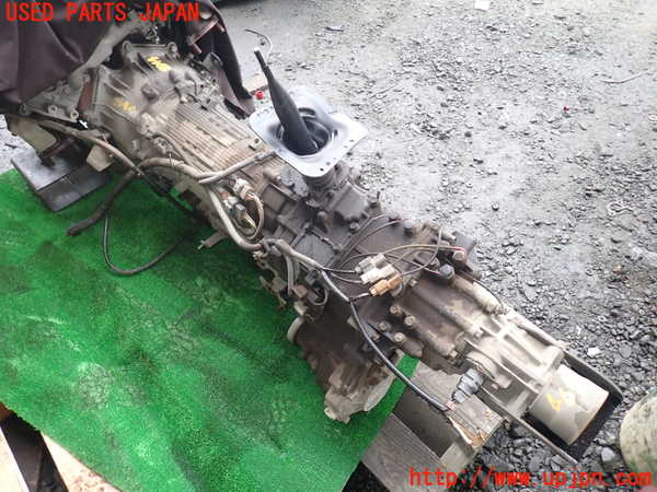 1UPJ-28443010]デリカ スペースギア(PD6W)ミッション AT 6G72 4WD 中古_m0002.jpg