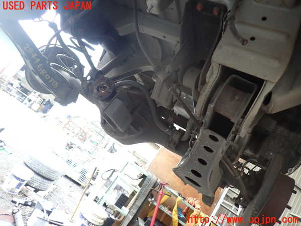 5UPJ-28444400]デリカ スペースギア(PD6W)リアデフホーシング 中古_m0002.jpg