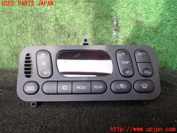 1UPJ-28446066]デリカ スペースギア(PD6W)エアコンスイッチ1 中古_m0001.jpg