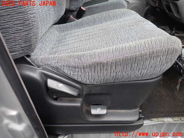 1UPJ-28447035]デリカ スペースギア(PD6W)運転席シート 中古_m0004.jpg