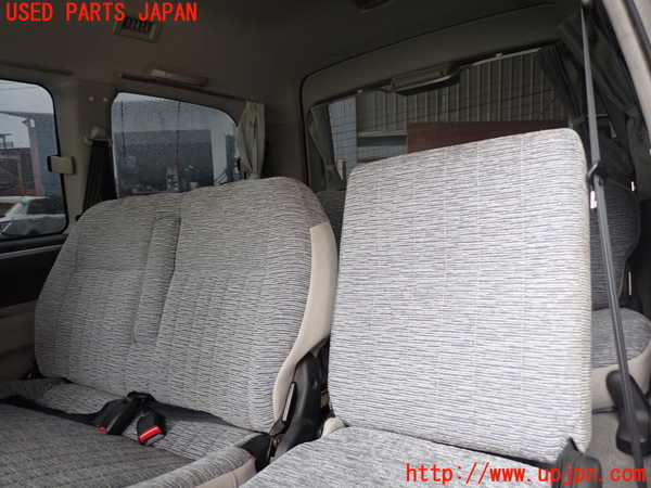 1UPJ-28447125]デリカ スペースギア(PD6W)2列目シート 中古_m0002.jpg