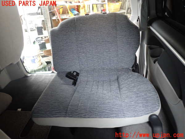 1UPJ-28447265]デリカ スペースギア(PD6W)左3列目シート 中古_m0001.jpg