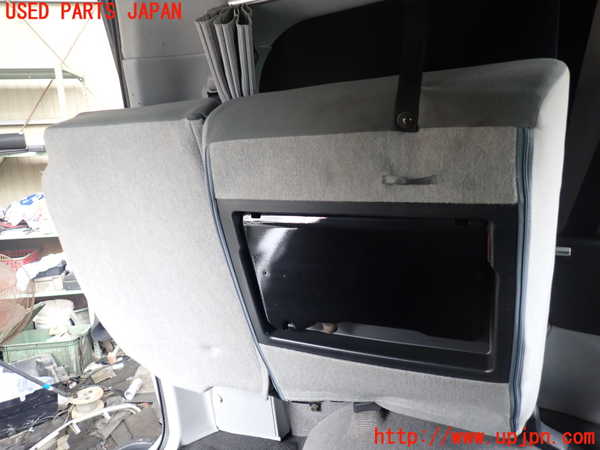 1UPJ-28447265]デリカ スペースギア(PD6W)左3列目シート 中古_m0004.jpg